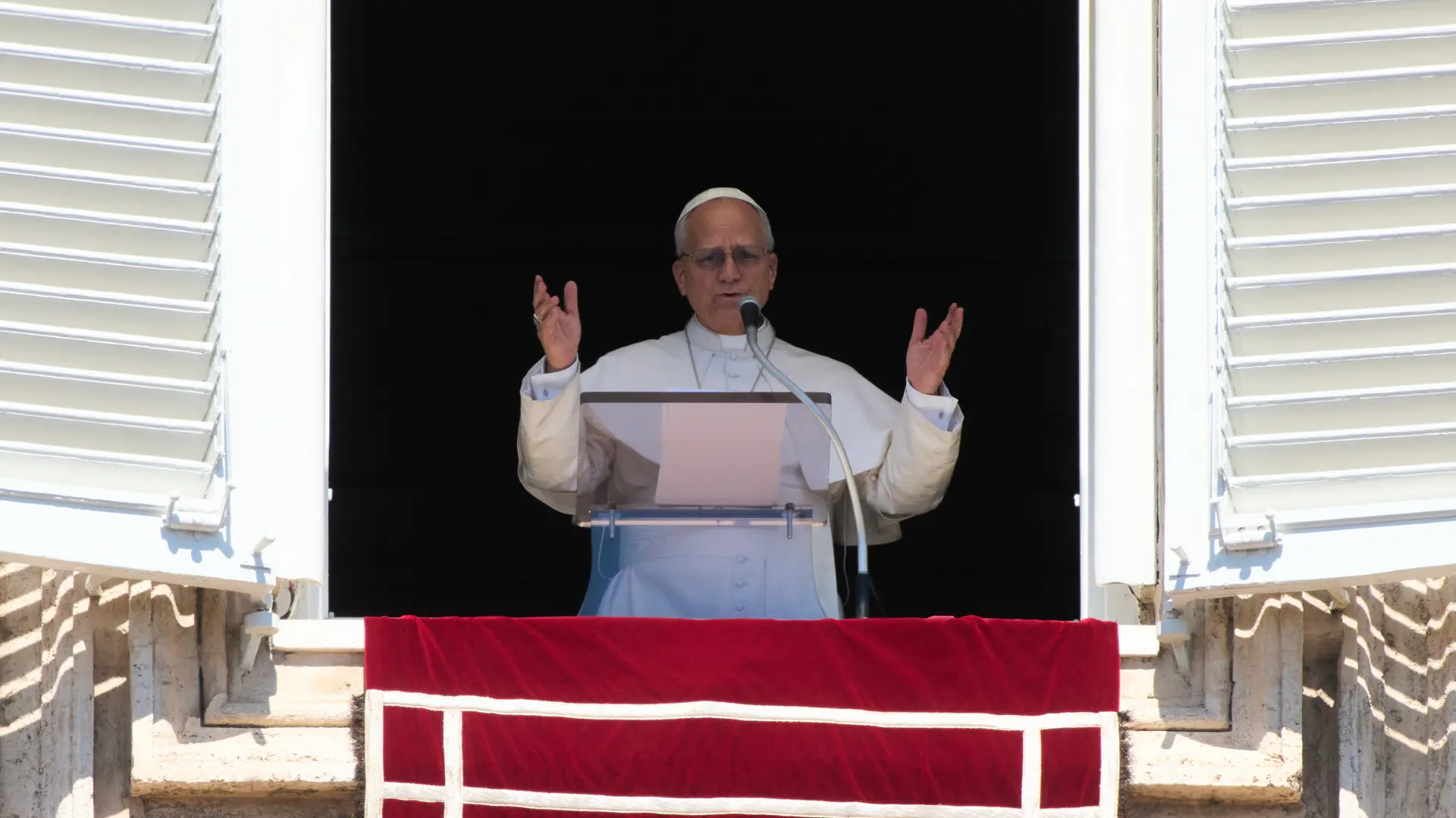 El papa León XVI reza por los «pueblos atormentados por la guerra» y resalta que «la verdad no permanece oculta»