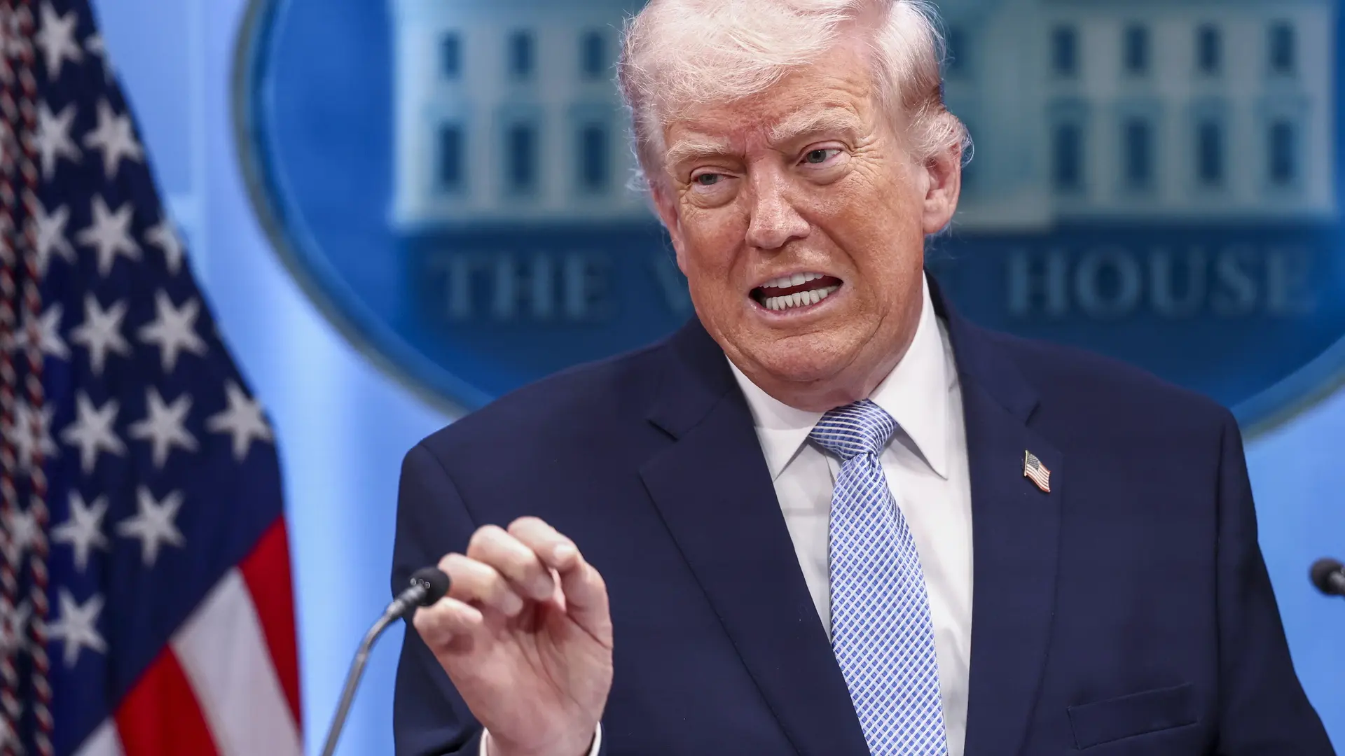 Trump advierte a China que tendrá «grandes problemas» si envía armas a Irán