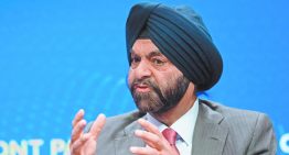 BM prevé caída del PIB global y aumento de la inflación