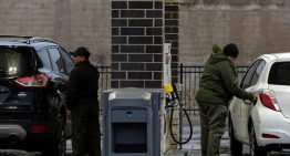 Gasolina en EU subiría de nuevo tras colapso del cese al fuego en Irán