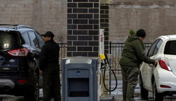 Gasolina en EU subiría de nuevo tras colapso del cese al fuego en Irán