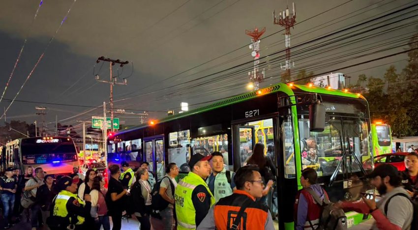 CDMX despliega 35 unidades de RTP para apoyar a usuarios del Metro tras afectaciones en la Línea 3