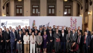 Sheinbaum acuerda con empresarios renovación del PACIC; mantienen canasta básica en 910 pesos