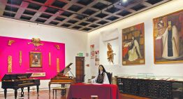 A 331 años, Sor Juana está viva, y hasta le piden favores
