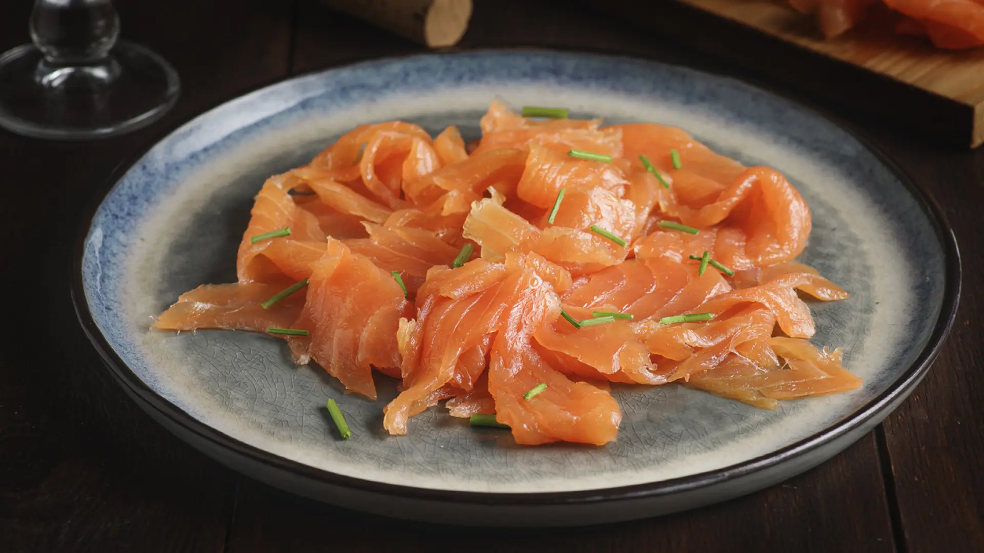 Lidl retira del mercado un lote de salmón ahumado por posible presencia de listeria