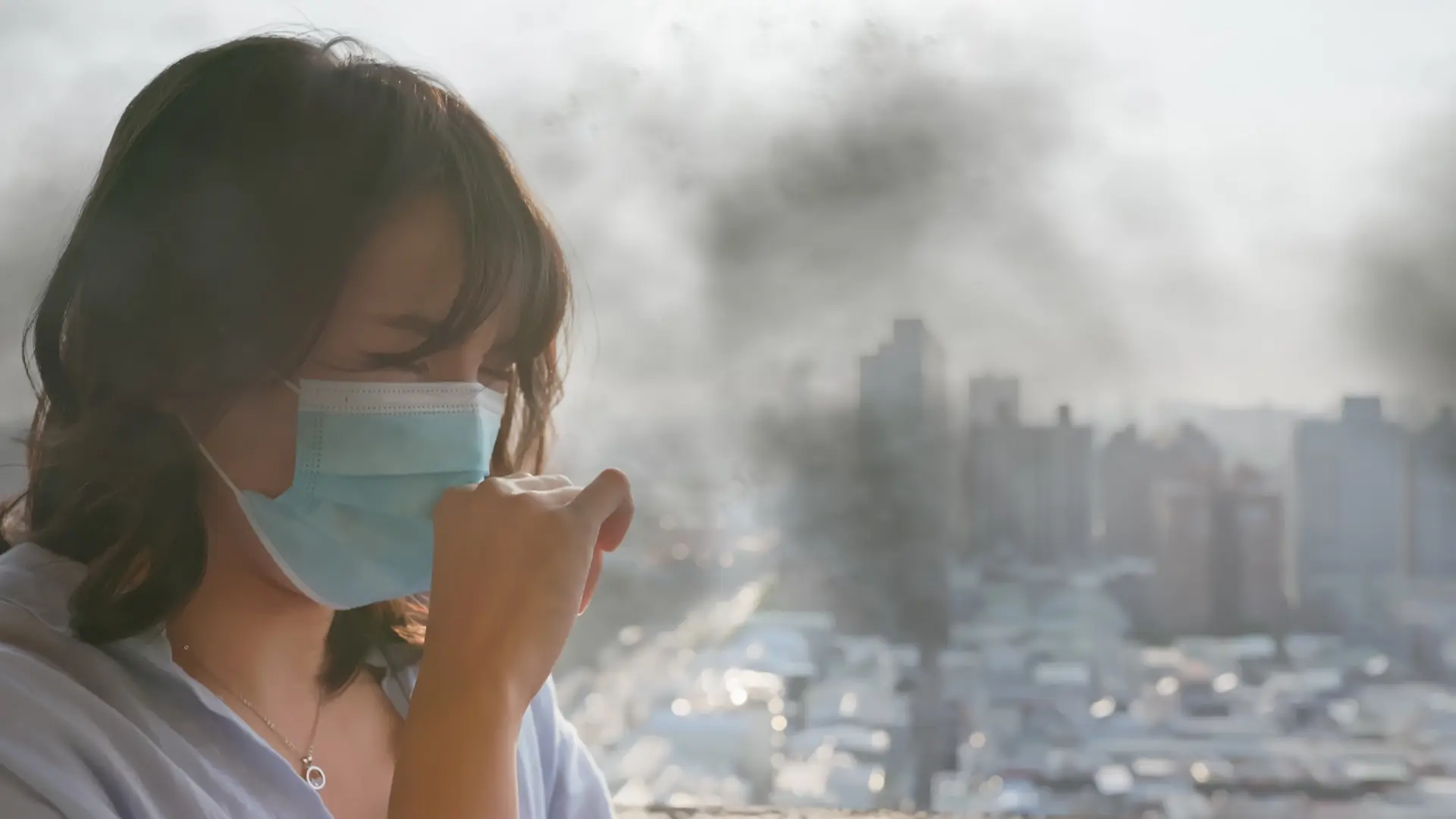 La contaminación del aire aumenta el riesgo de varios tipos de cáncer y de morir a causa de alguno de ellos