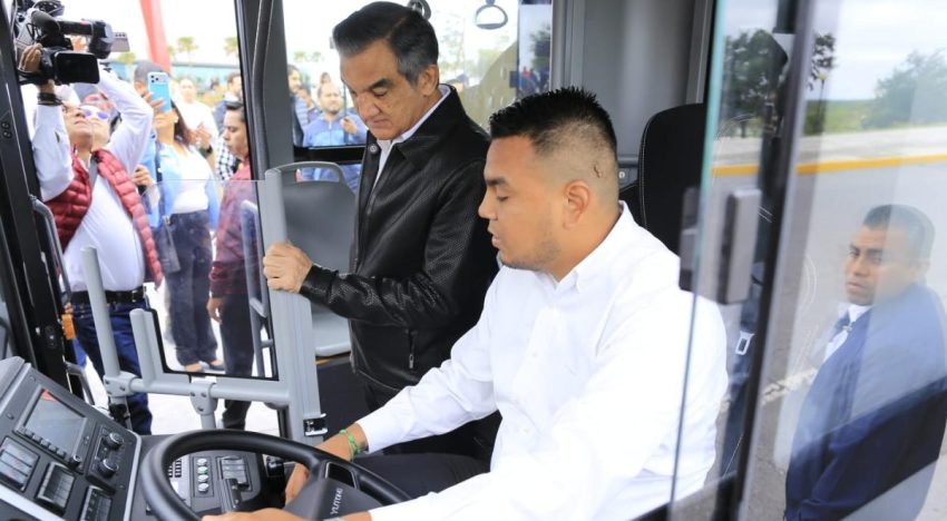 Supervisa gobernador unidades del nuevo sistema de transporte público de Tamaulipas
