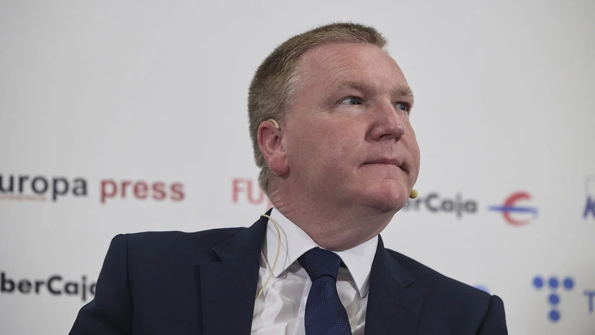 El comisario europeo de Justicia pide respeto a «la separación de poderes» tras las críticas del Gobierno al juez Peinado