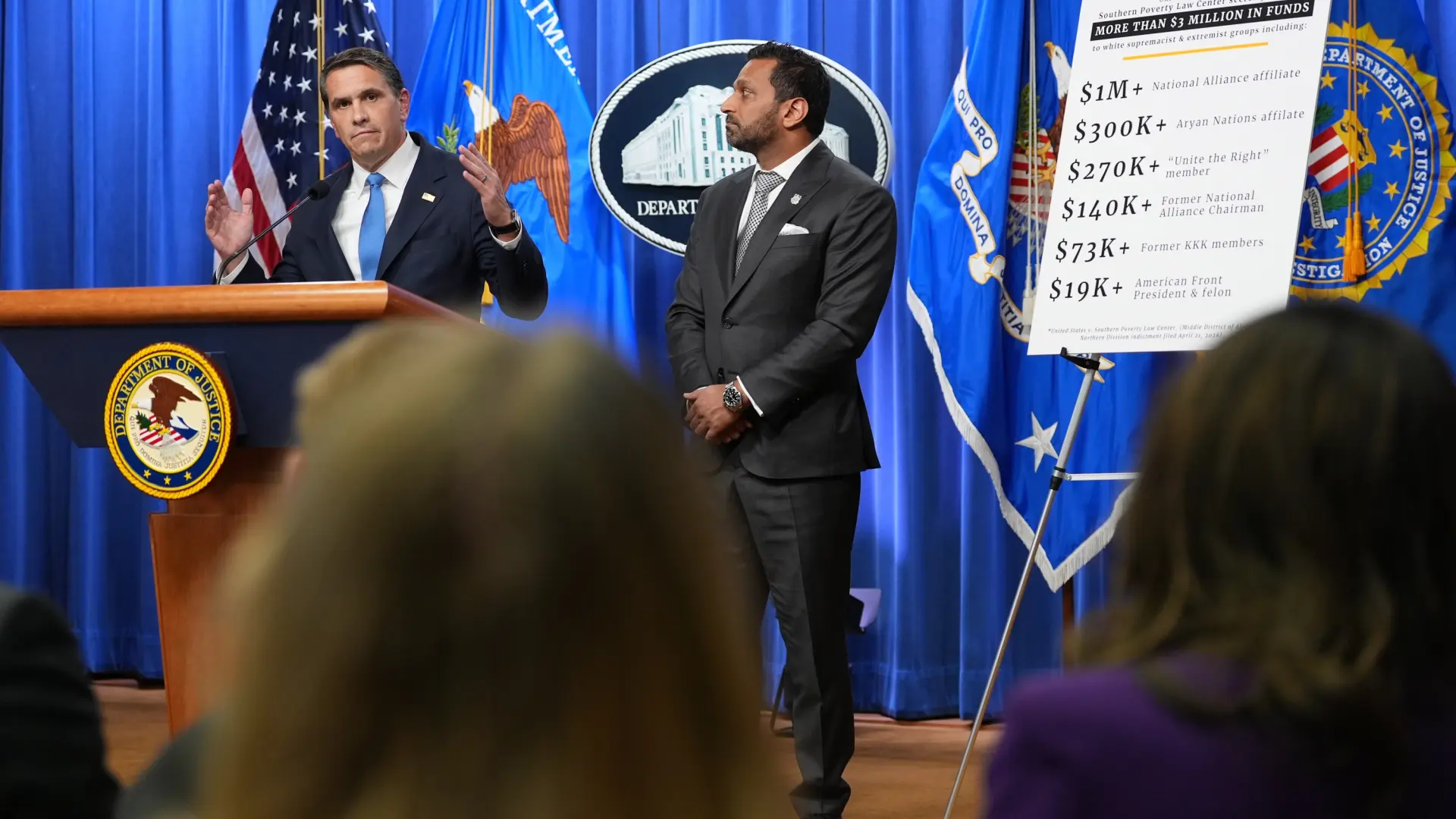 El Gobierno de Trump acusa a un grupo antirracista de «financiar a grupos extremistas»