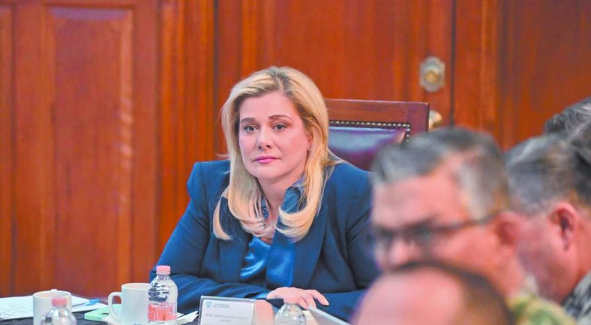 Sube presión contra Maru Campos; PT pide juicio político