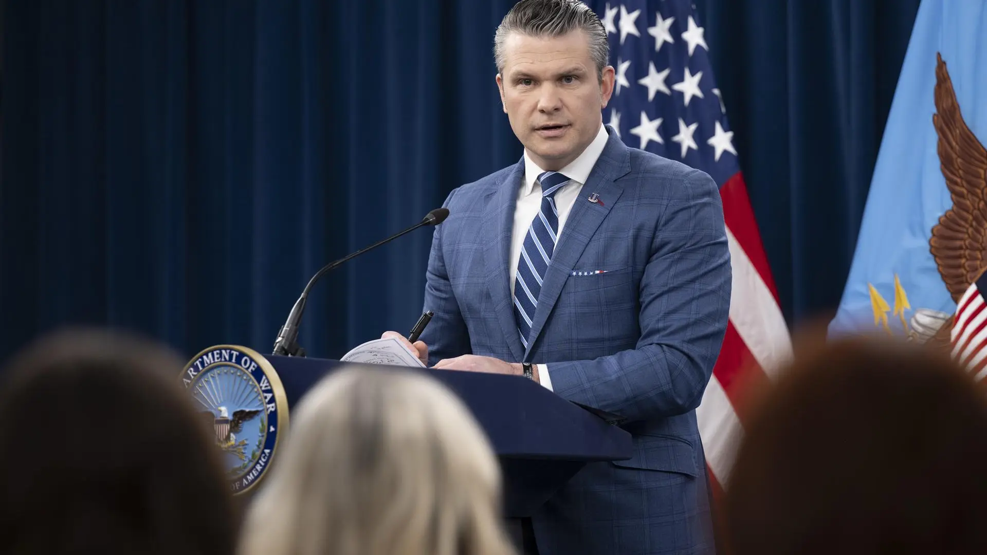 EEUU desdeña la «absurda» cumbre de Reino Unido y Francia para misión en Ormuz: «No son esfuerzos serios todavía»