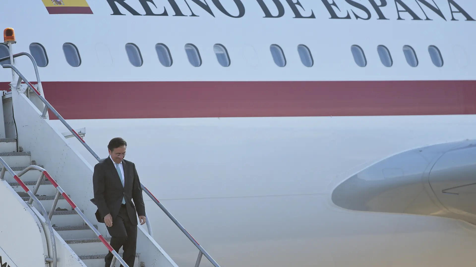 Albares llega a México para avanzar en la normalización de las relaciones