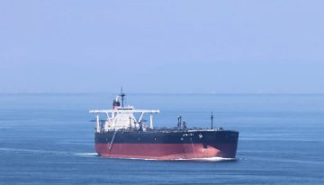 Tres tanqueros fantasma siguen varados con cinco millones de barriles de crudo venezolano