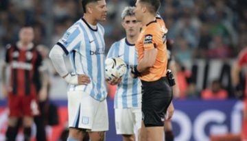 Marcos Rojo puede jugar para Racing: la AFA tomó otra decisión polémica y le perdonó la mitad de la sanción por la catarata de insultos al árbitro Zunino en el clásico vs River