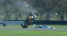 Impactante accidente en la Fórmula 3 Metropolitana: Cristian Galeano dio seis tumbos antes de terminar contra el césped