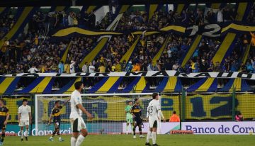 De prohibidos a espectadores VIP: con entradas a precio de Champions League, los visitantes generan un plus económico para los clubes y la AFA