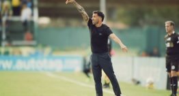 El dolor de Carlos Tevez por la muerte de un familiar cercano y una arenga que impulsó la victoria de Talleres en Varela