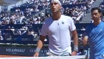 Tomás Etcheverry se despidió del ATP 500 de Barcelona a pura bronca y un frío saludo: Nuno Borges le ganó el match point con un ace sacando de abajo