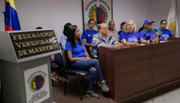 Gremio docente sigue presionando al chavismo para que mejore los salarios y las condiciones laborales