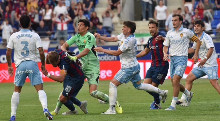 La salvaje agresión de Esteban Andrada sacude al fútbol español: cómo quedó la cara de Pulido, hermetismo en Zaragoza y el riesgo de una sanción histórica