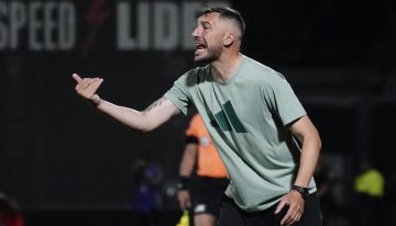 El Tata Benítez dejó de ser el DT de Riestra y ya son diez los equipos que cambiaron de entrenador en el Torneo Apertura