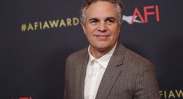 Mark Ruffalo arremetió en el Senado de EEUU contra la fusión entre Paramount y Warner Bros.