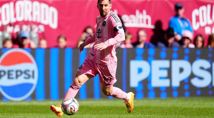 La loca carrera entre Messi y Cristiano Ronaldo por llegar a los mil goles: cuántos suma Leo tras su doblete ante Colorado Rapids