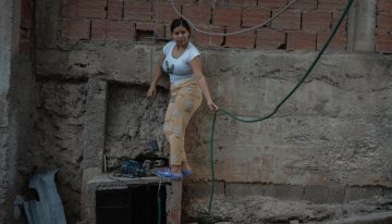 El País: En la Caracas sin Nicolás Maduro, “ahorita todo es prioridad”