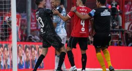 Maravilla Martínez tuvo el gol de Racing pero quiso picar su penal y falló: la increíble reacción de Rey, el arquero de Independiente