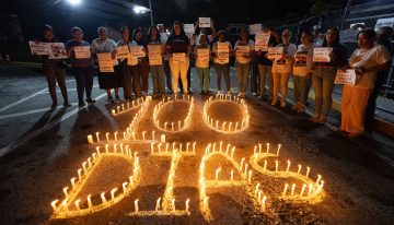 El calvario de las familias de presos políticos en El Rodeo I tras una fuerte lluvia este #27Abr (VIDEO)