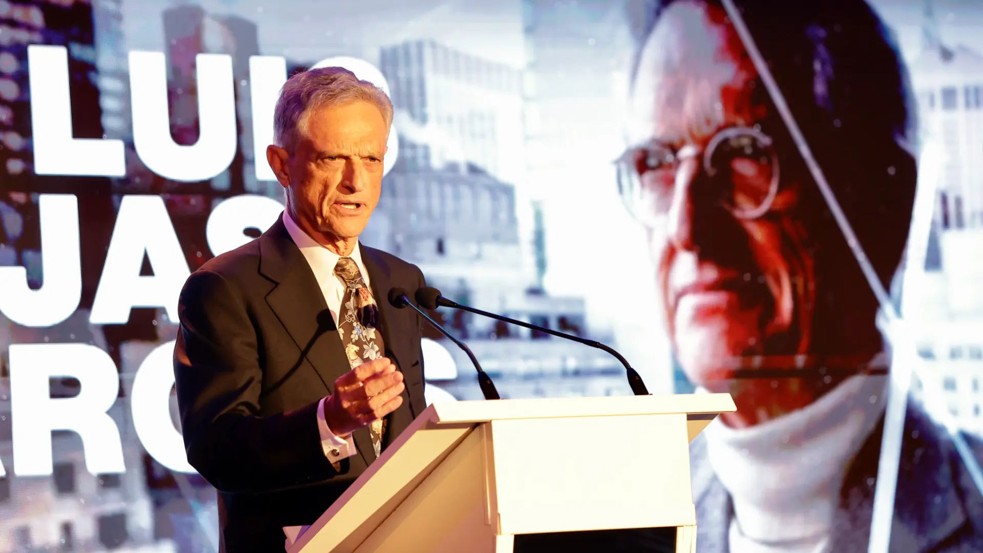 Luis Rojas Marcos, psiquiatra de 82 años: «Cuando dejé mi trabajo y me jubilé, me di cuenta de que no tenía amigos»