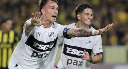 El resumen de Peñarol vs Platense: el «Calamar» se regaló un triunfo histórico en Montevideo y celebró por primera vez en la Copa Libertadores 2026