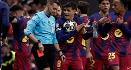 «Vergüenza»: Laporta en llamas con el arbitraje, tras la eliminación del Barcelona ante el Atlético de Simeone