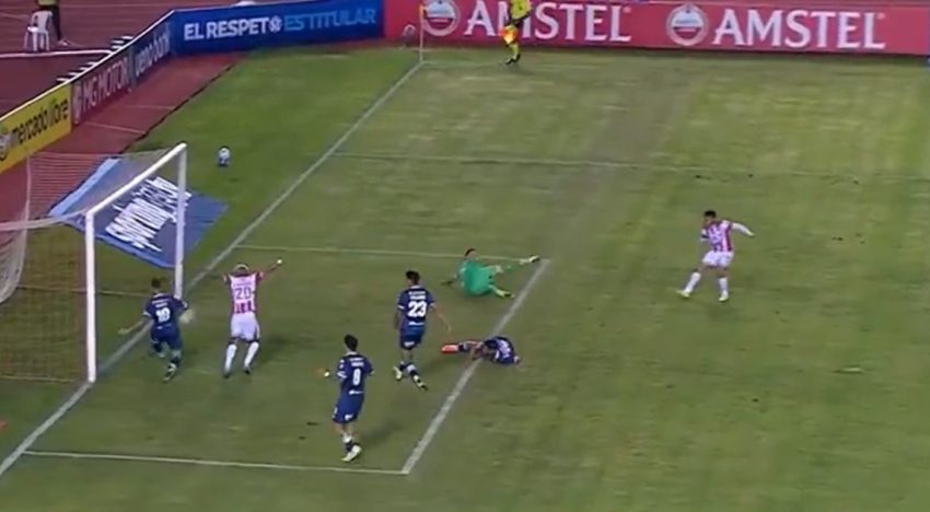 La espectacular salvada que le dio el triunfo a Racing en la Copa Sudamericana: Pardo, otra vez héroe de la Academia