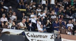 La odisea de los hinchas de Platense en el estadio de Peñarol la por Copa Libertadores: 7 horas encerrados en la tribuna que valieron la pena