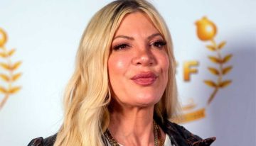 ¡Susto! Actriz Tori Spelling sufrió un accidente cuando viajaba con sus hijos en carretera de California