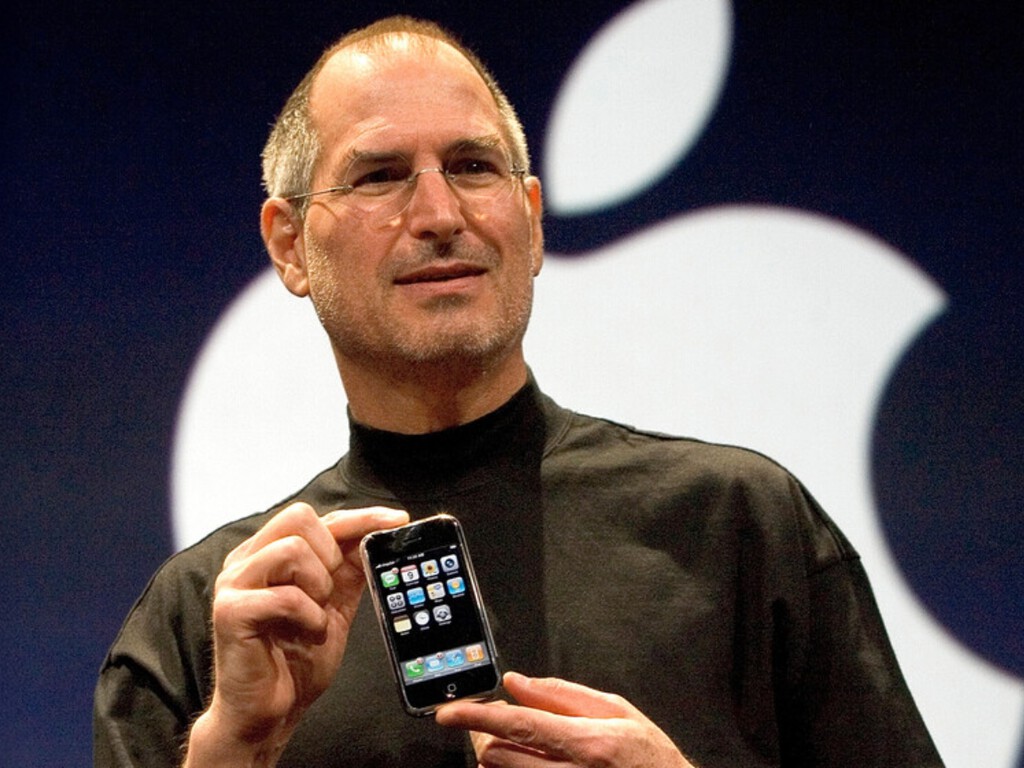 Un par de céntimos de diferencia y un "no" a Steve Jobs. El día que Intel dejó escapar el iPhone por no creer en su éxito