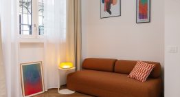 Cómo una reforma cambió este estudio de 35 metros cuadrados en un luminoso apartamento que integra trabajo, vida social y momentos de tranquilidad