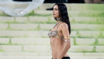 Los abdominales de Irina Shayk parecen diseñados con escuadra, disciplina y quizá algún secreto extra: una entrenadora nos ayuda a aterrizar qué hay detrás de una tripa tan definida