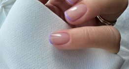 La llaman 'Micro French' y se ha convertido en la manicura favorita de quienes quieren un toque de color (y es muy fácil de mantener)