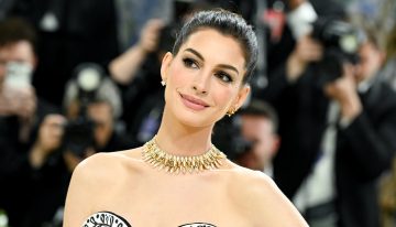 Sabrina Éléonore, experta en micropigmentación: «Las cejas de Anne Hathaway tienen una línea estructurada pero nunca demasiado trabajada y enmarcan la mirada de forma sutil»