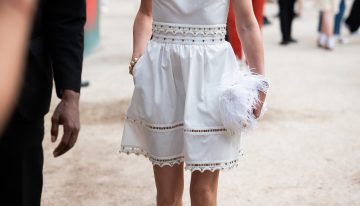 Zara y Mango tienen claro cuáles son los vestidos cortos que serán tendencia este verano 2026 y que funcionan con zapatillas y sandalias