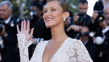 Bella Hadid en Cannes: de los looks vintage para el día, al guiño a Jane Birkin en la alfombra roja de la Croissette