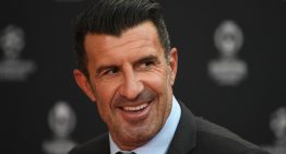 Sigue el escándalo en el Real Madrid y ahora Luis Figo habló del vestuario y los egos: «La mano dura no funciona»