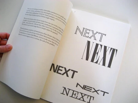 Next Logo libro
