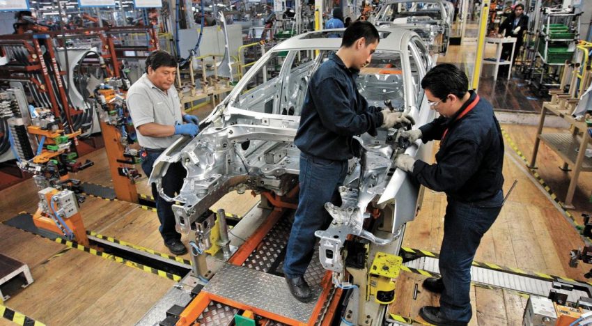 Apertura de VW a libertad sindical, impulsa a trabajadores de confianza; van por representación