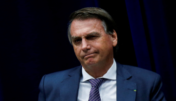 Bolsonaro es ingresado este viernes para someterse a una cirugía en su hombro