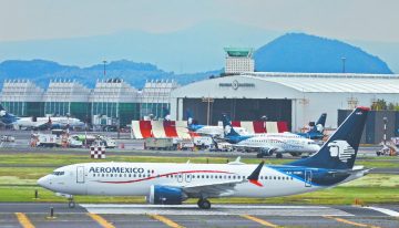 Aerolíneas vuelan en Bolsa; crudo cae 6% tras anuncio de Trump