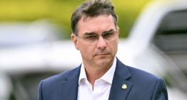 Candidato brasileño Flavio Bolsonaro llega a Washington con la intención de reunirse con Trump