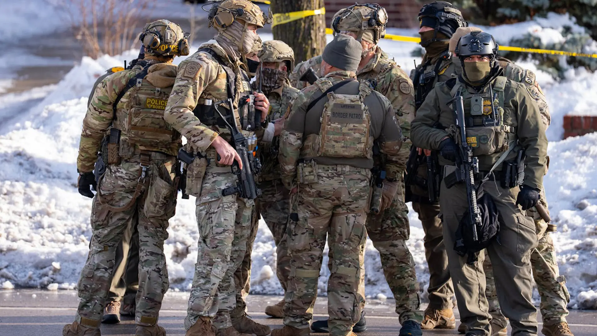 Nueva York prohíbe a los agentes del ICE usar máscaras para ocultar su rostro